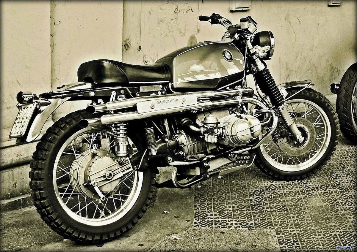Обзор мотоцикла BMW R65 1985 года
