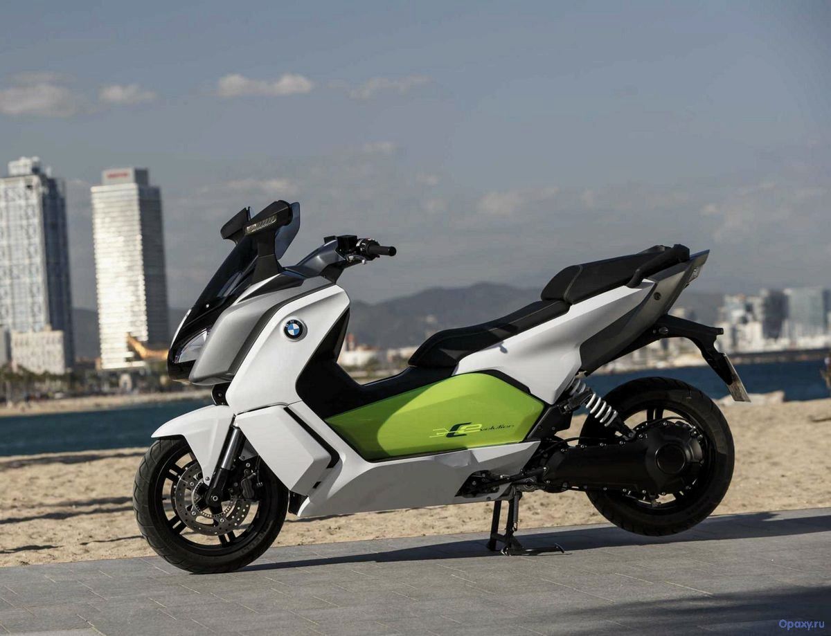(evolution, 2014, года, революция, мире) BMW C Evolution 2014 года — революция в мире электроскутеров