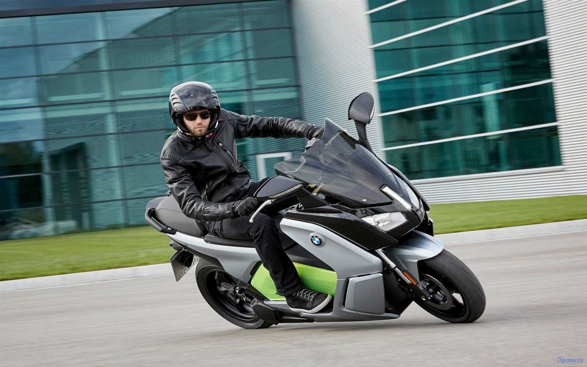 (evolution, 2014, года, революция, мире) BMW C Evolution 2014 года — революция в мире электроскутеров