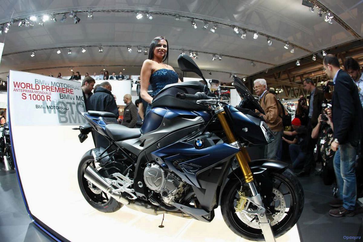 Новые модели BMW на выставке EICMA
