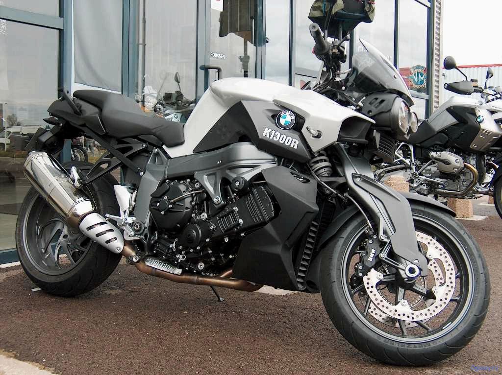 Обзор BMW K 1300 R 2010 года