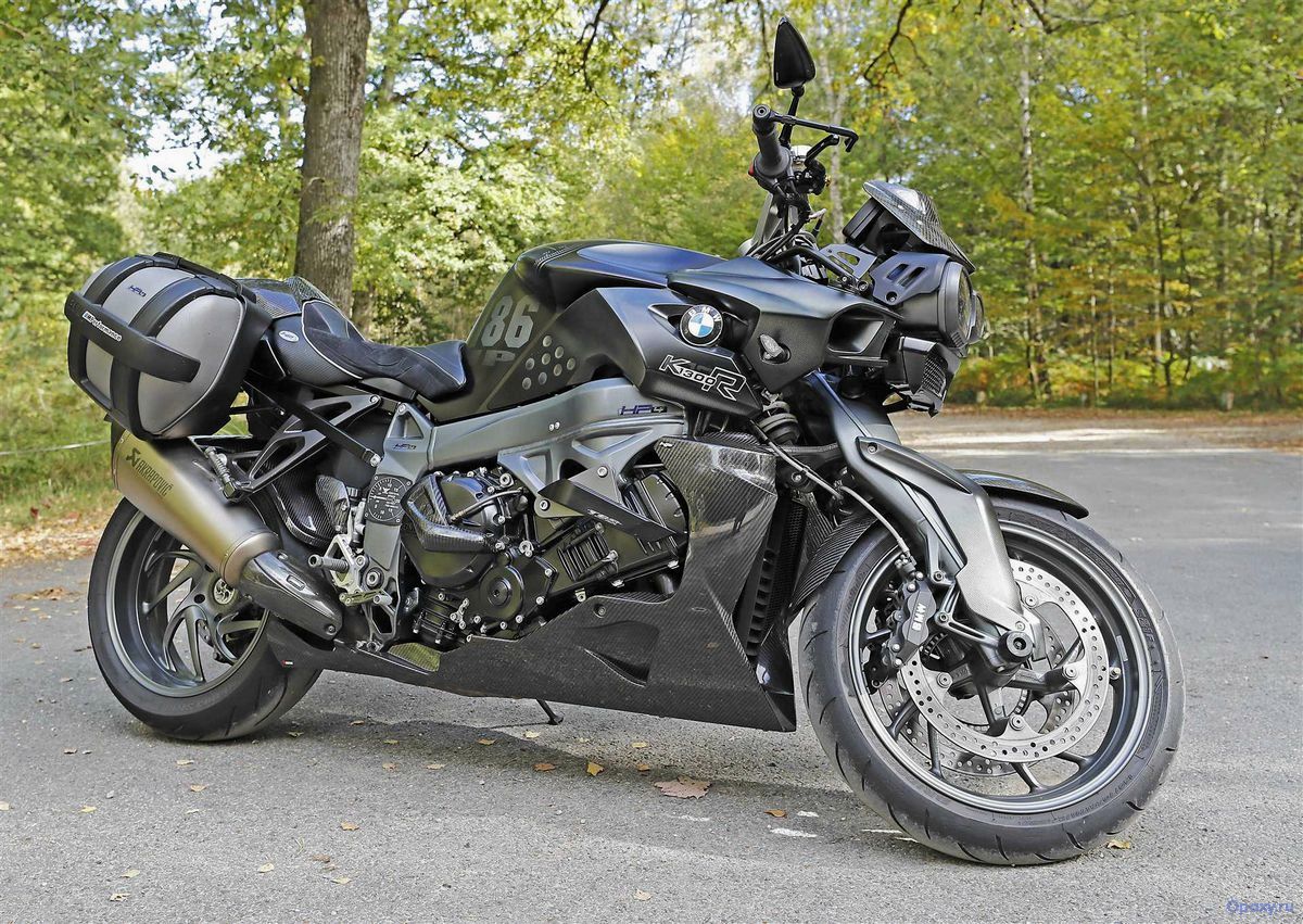 Обзор мотоцикла BMW K 1300 R 2011 года