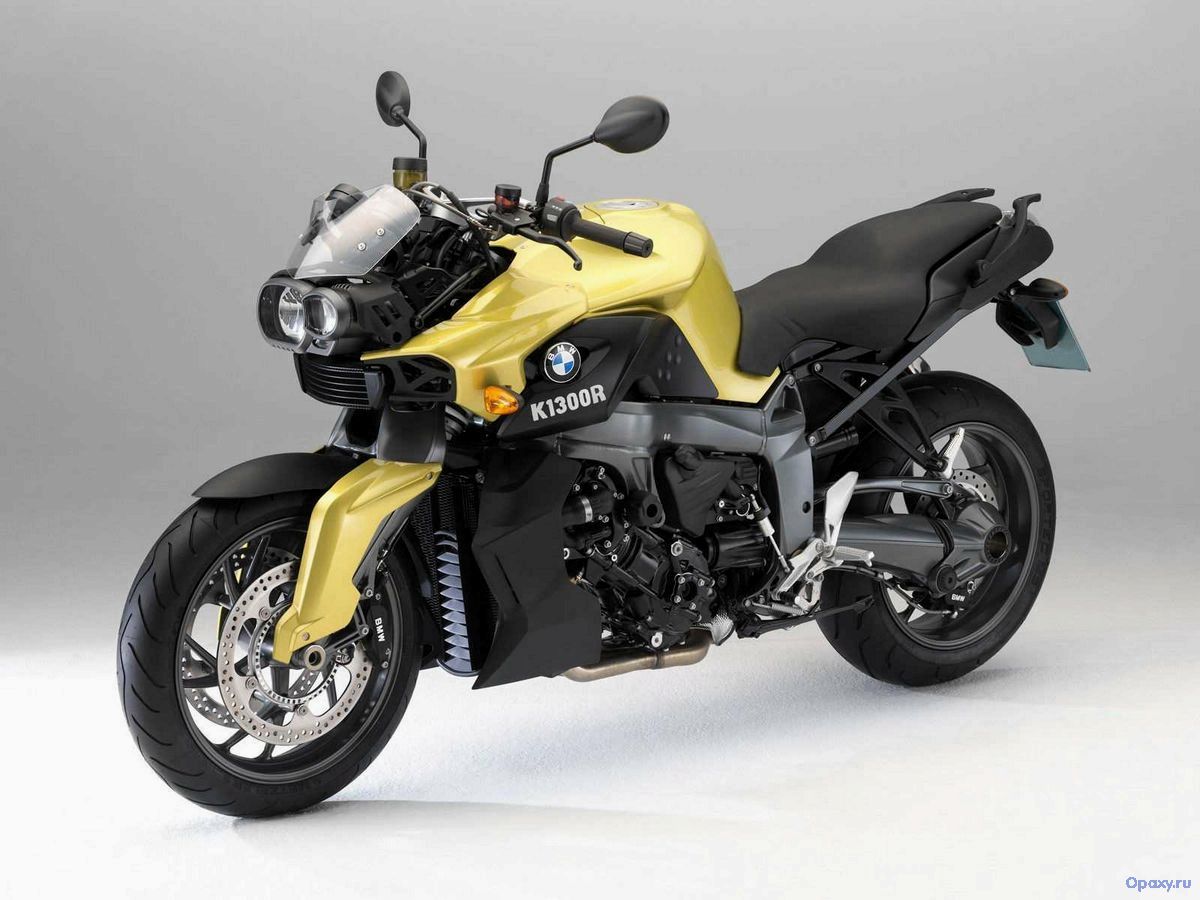 Обзор мотоцикла BMW K 1300 R 2015 года