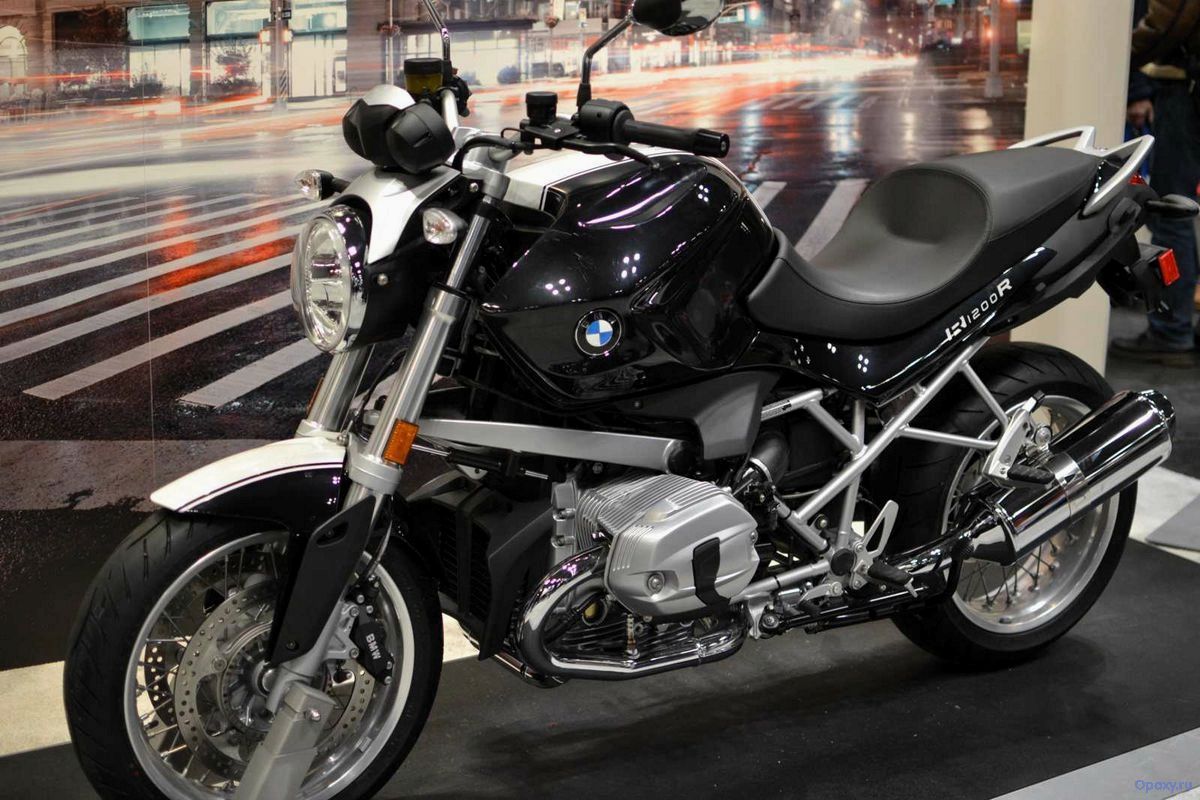 Юбилейная модель BMW R 1200 R 90 лет 2014 года