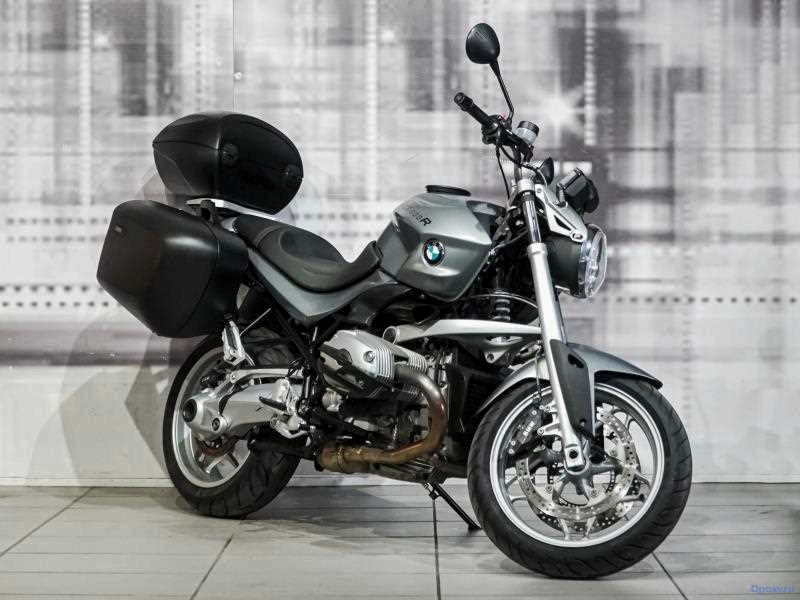 Обзор мотоцикла BMW R 1200 R 2009 года