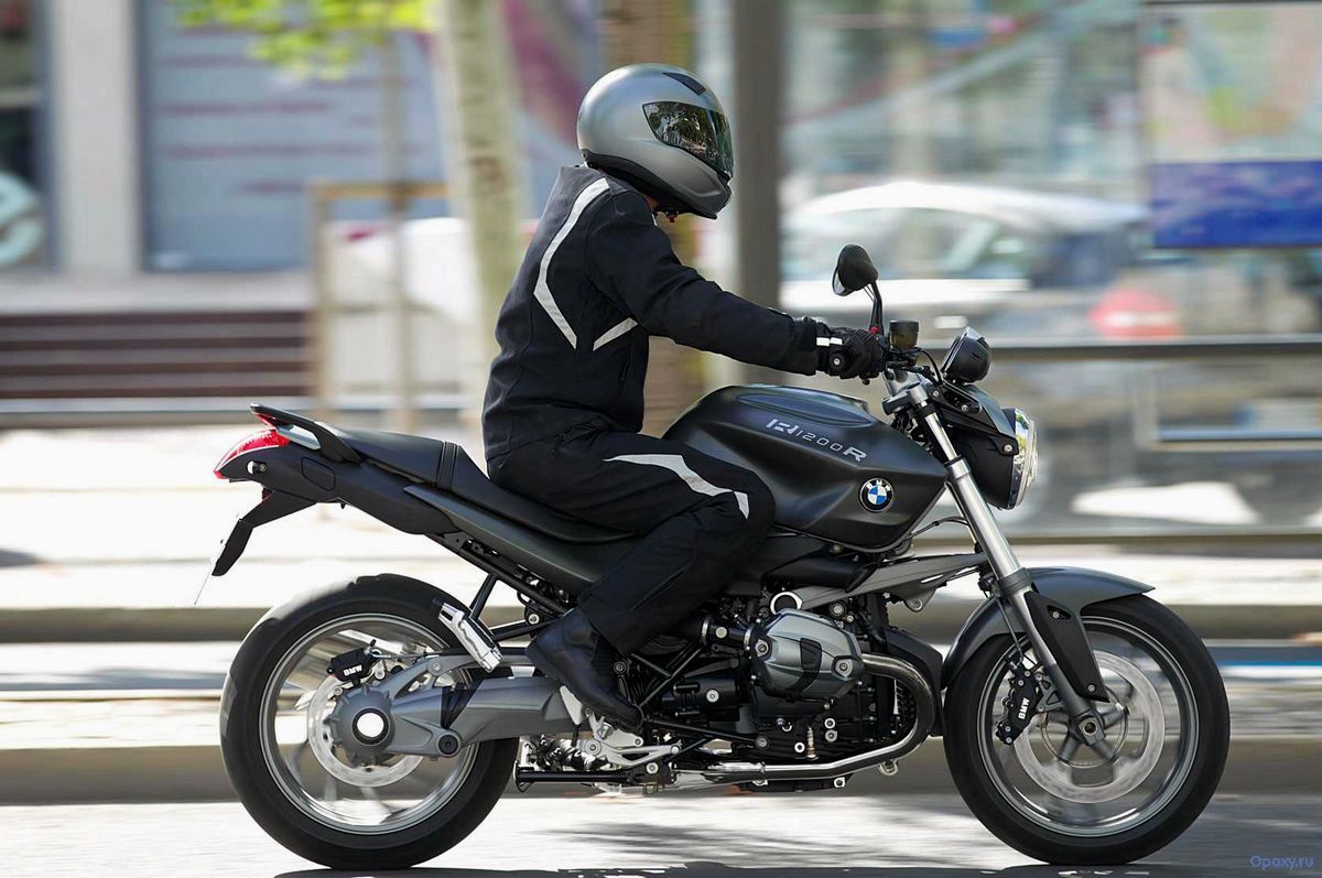 (обзор, 1200, 2010, года) Обзор BMW R 1200 R 2010 года