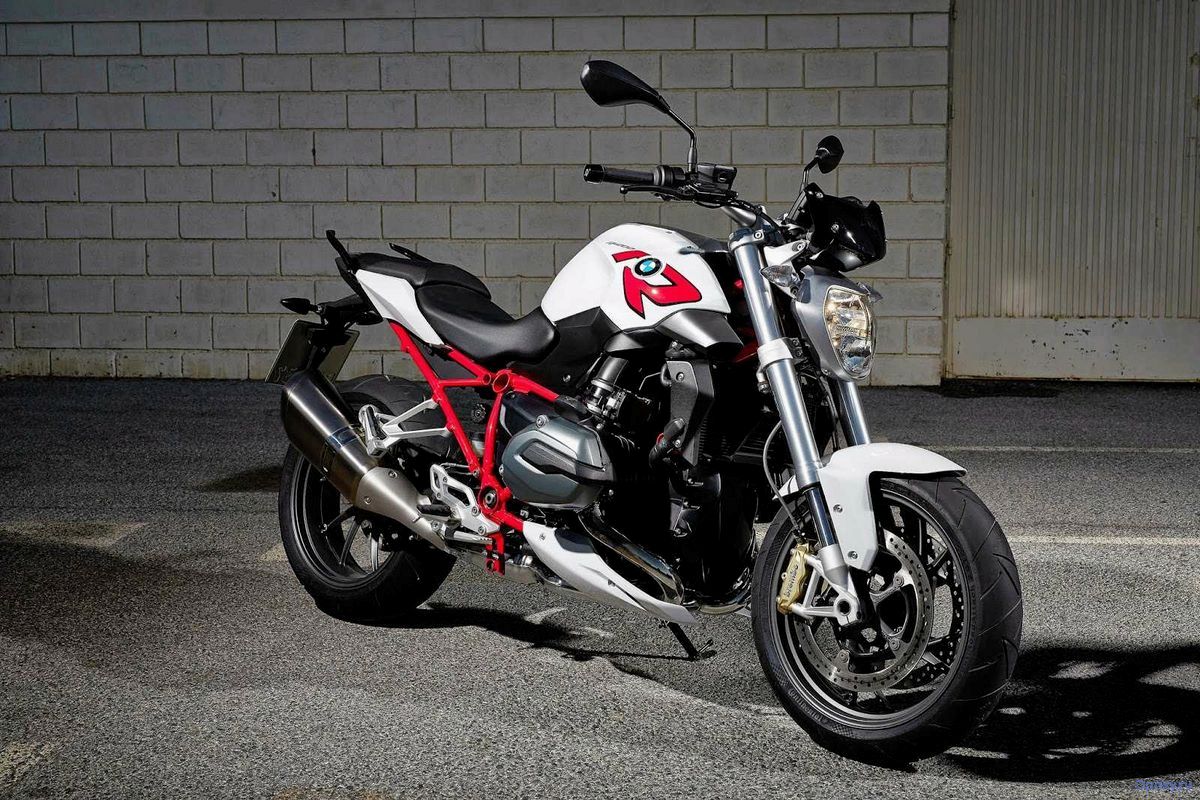 (обзор, 1200, 2015, года) Обзор BMW R 1200 R 2015 года