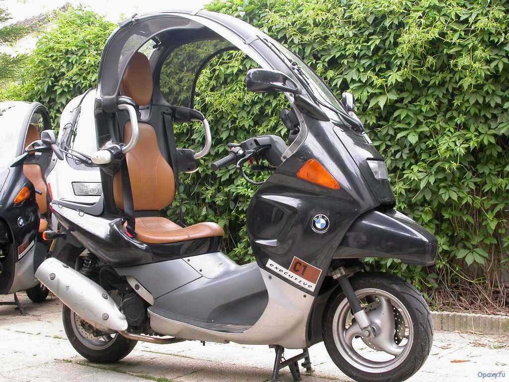 Обзор BMW C1 200 2001 года — уникальный скутер с безопасностью в приоритете