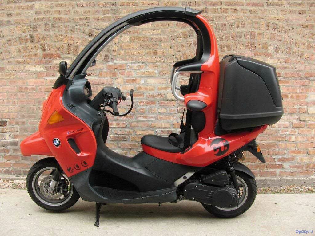 Обзор BMW C1 200 2001 года — уникальный скутер с безопасностью в приоритете