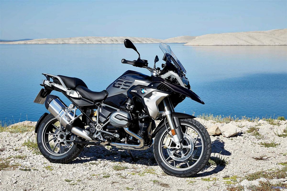 Обзор BMW R 1200 R 2017