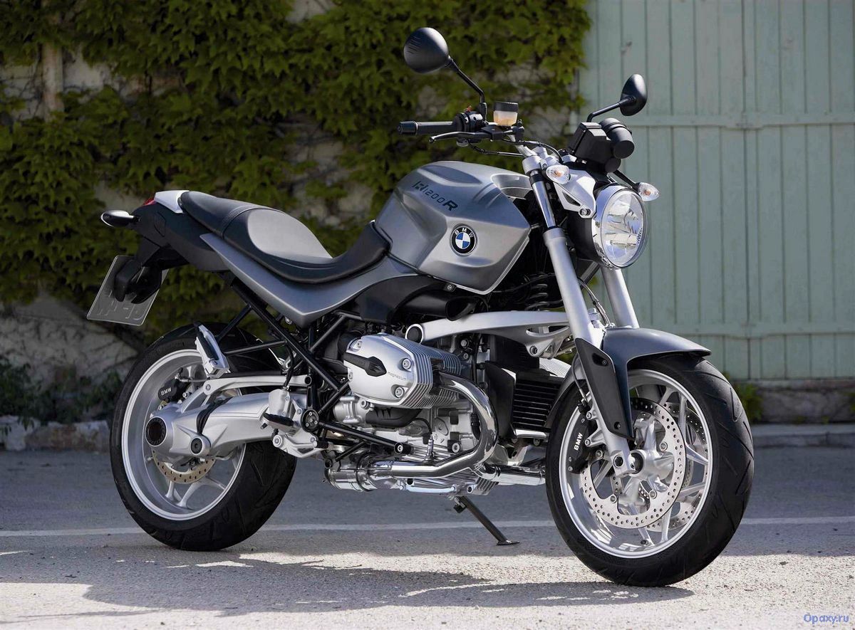 Обзор мотоцикла BMW R 1200 S 2009 года