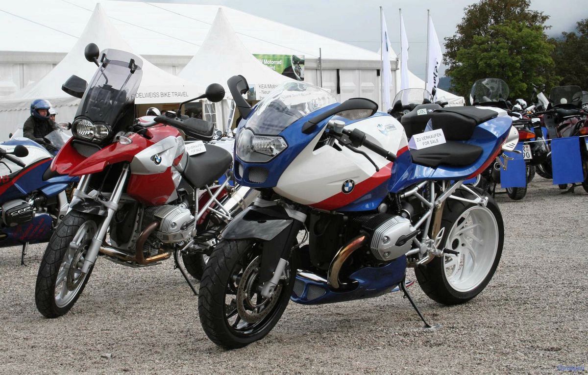 Обзор мотоцикла BMW R 1200 S 2009 года