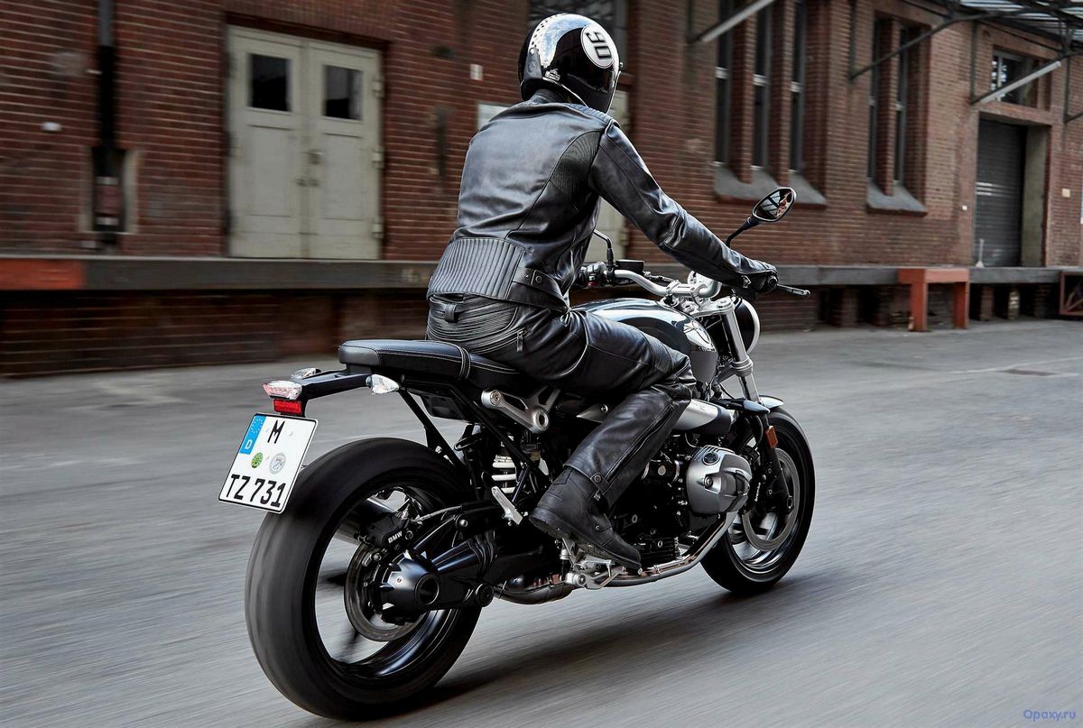 Обзор мотоцикла BMW R NineT 2017 года