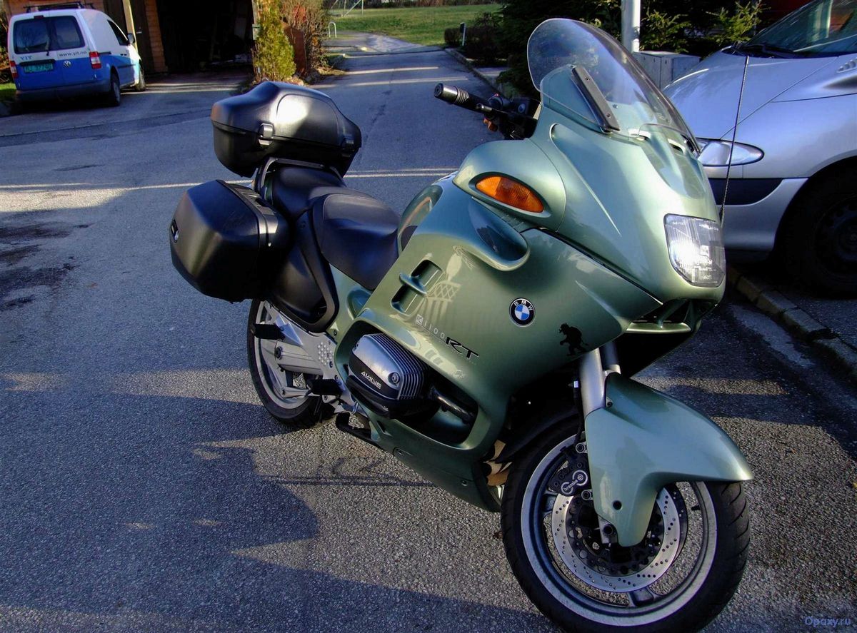 Обзор мотоцикла BMW R 1100 RT 1998 года