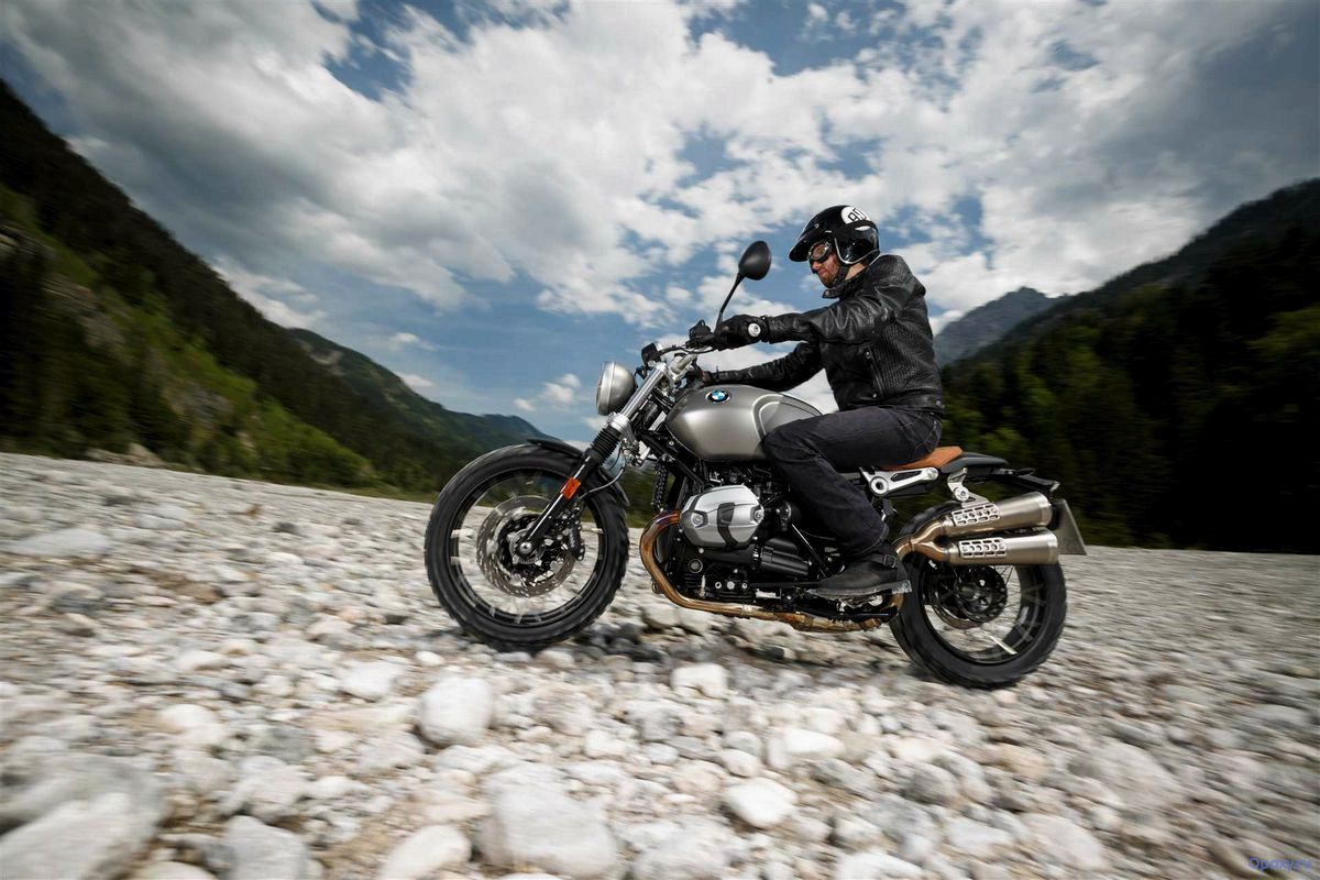 Обзор мотоцикла BMW R nineT Scrambler 2018 года