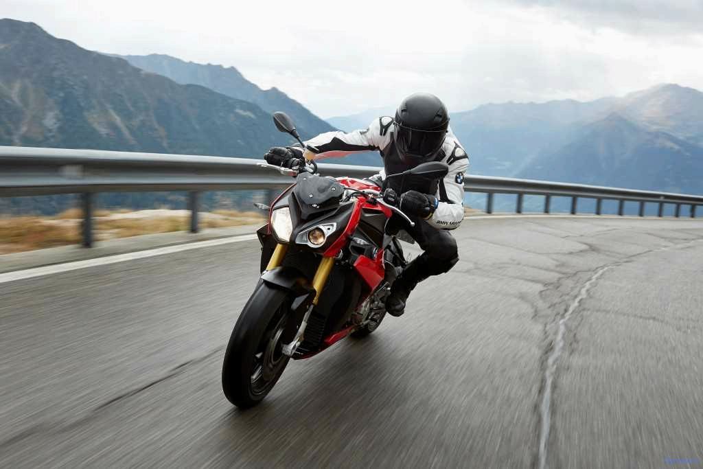 Обзор мотоцикла BMW S 1000 R 2014 года