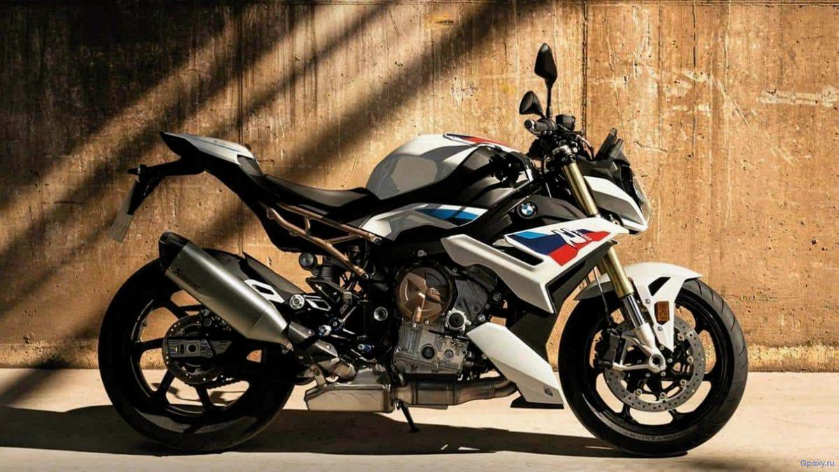 Обзор мотоцикла BMW S 1000 R 2017 года